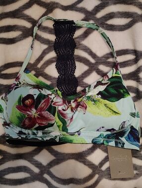 Pure+Good Floral Printed Light Blue Sports Bra with Lace Band